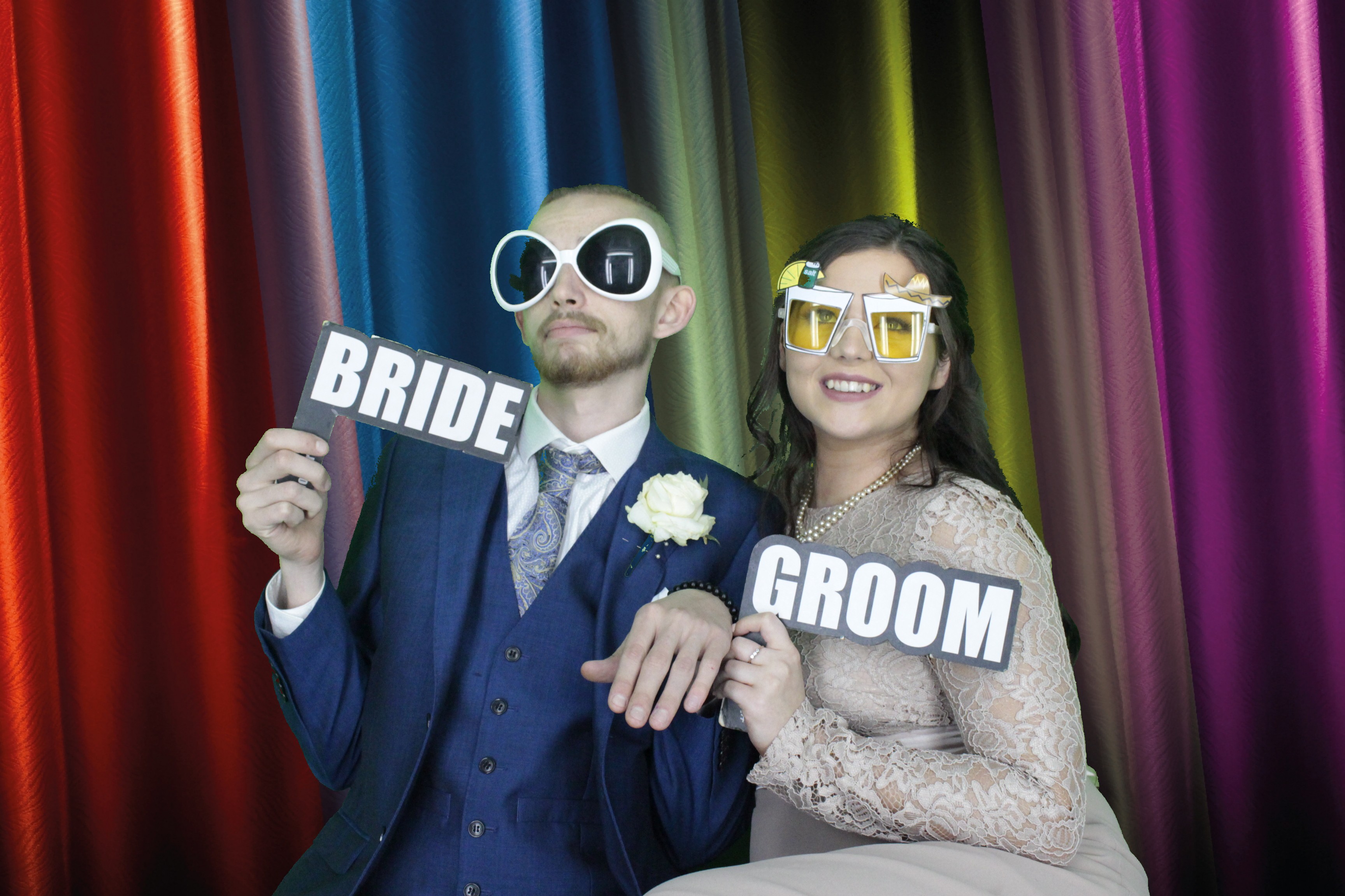 Mr & Mrs Hillier | View more photos from the event at gallery.myphotoboothexperience.co.uk/u/MyPhotoBoothExperienceLtd/Mr-Mrs-Hillier